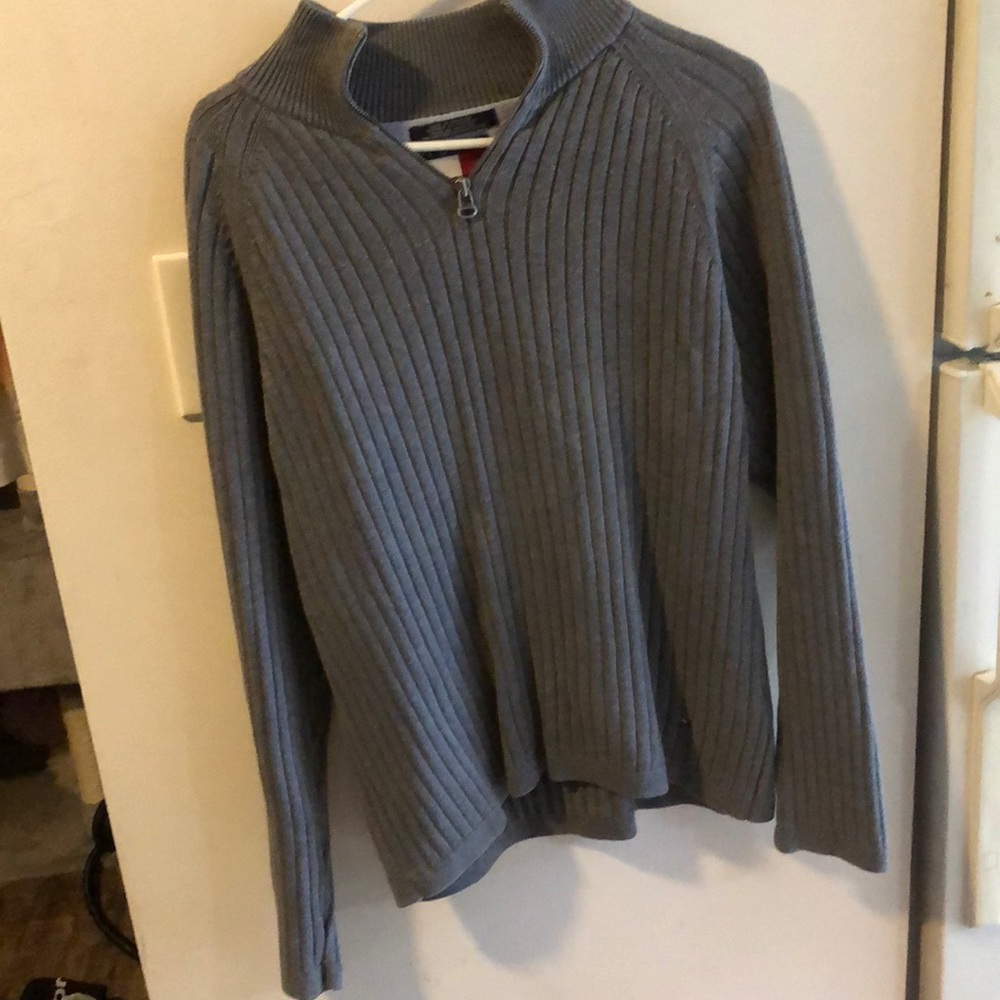 Tommy Hilfiger sweater